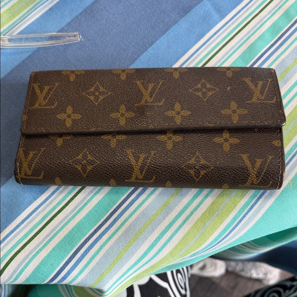 Louis Vuitton Brown Monogram wallet and Card Holder